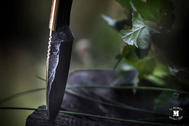 Couteaux Morta - Couteau fixe Brut de forge compact Sans Ivoire Sans Liseré Bleu Sans fourreau en cuir