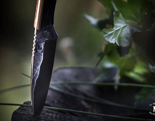 Couteaux Morta - Couteau fixe Brut de forge compact Sans Ivoire Sans Liseré Bleu Sans fourreau en cuir