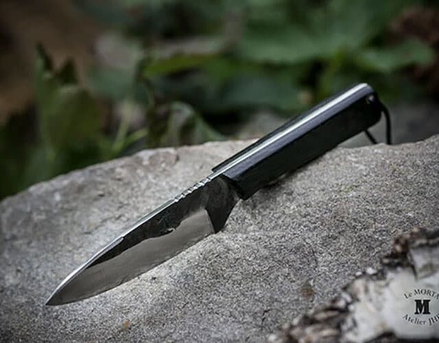 Couteaux Morta - Couteau fixe Brut de forge compact Sans Ivoire Sans Liseré Bleu Sans fourreau en cuir