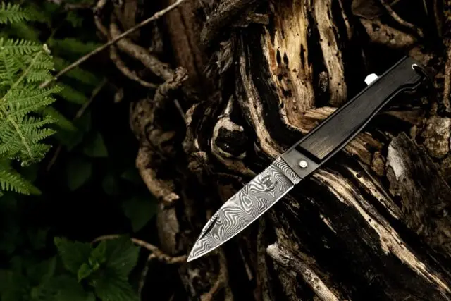 Couteaux Morta - Couteau Morta à pompe arrière damas