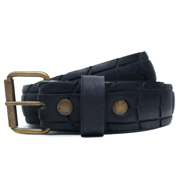Ceinture fabriquée à partir de pneus