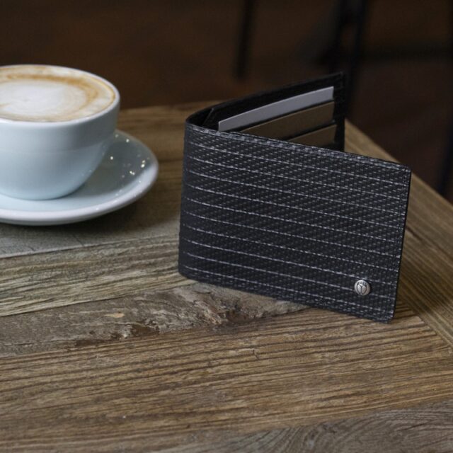 Saint-Lazare - Portefeuille vegan - lance à incendie noire