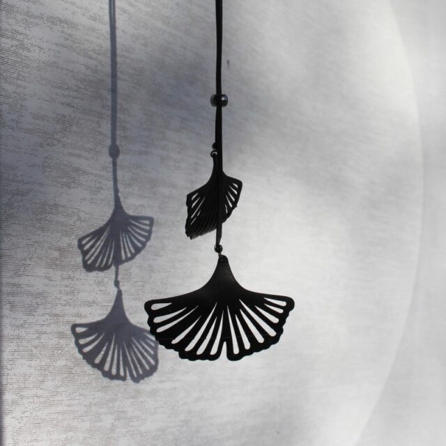 Saint-Lazare - Sautoir ginkgo noir