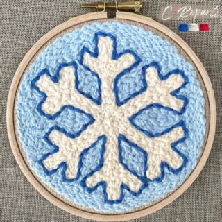 Kit Punch Needle 1 Motif Flocon hiver par la marque C’Reparti C’Reparti - Kit Punch Needle 1 Motif Flocon hiver