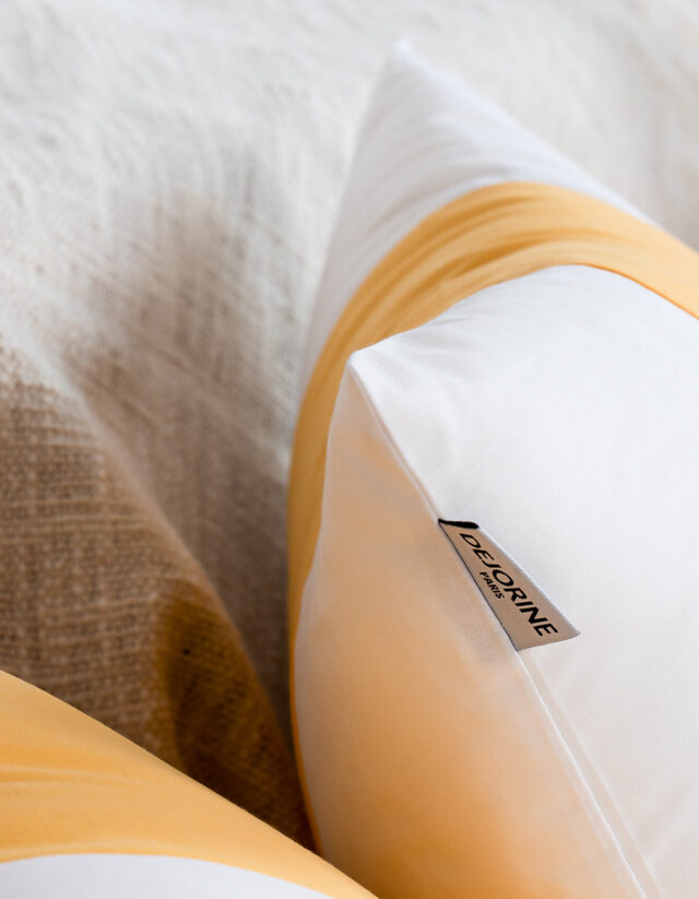 Dejorine - Housse de coussin Clava Écrin d'ambre