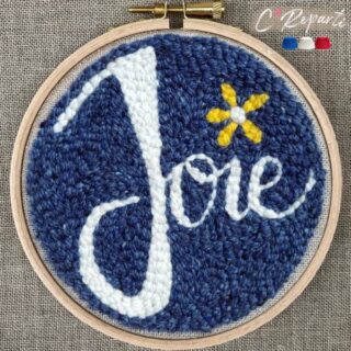 Kit Punch Needle 1 Motif Message Joie par la marque C’Reparti C’Reparti - Kit Punch Needle 1 Motif Message Joie
