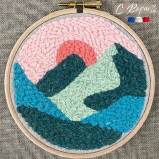 Kit Punch Needle 1 Motif Montagnes par la marque C’Reparti C’Reparti - Kit Punch Needle 1 Motif Montagnes