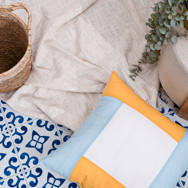 Dejorine - Housse de coussin Quadra Jaune et Bleu