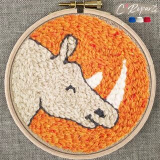Kit Punch Needle 1 Motif Colosse le Rhinoceros par la marque C’Reparti C’Reparti - Kit Punch Needle 1 Motif Colosse le Rhinoceros