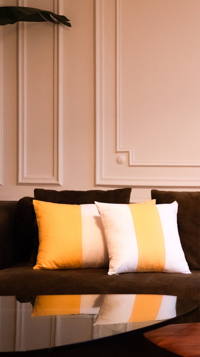 Dejorine - Housse de coussin Clava Perle d'ambre – 60x60cm