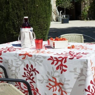 Chemin de table Corail rouge par la marque Fleur de Soleil Fleur de Soleil - Chemin de table Corail rouge