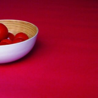 Chemin de table rouge par la marque Fleur de Soleil Fleur de Soleil - Chemin de table rouge