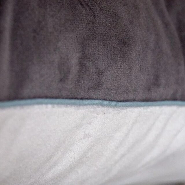 Fleur de Soleil - Coussin velours gris anthracite