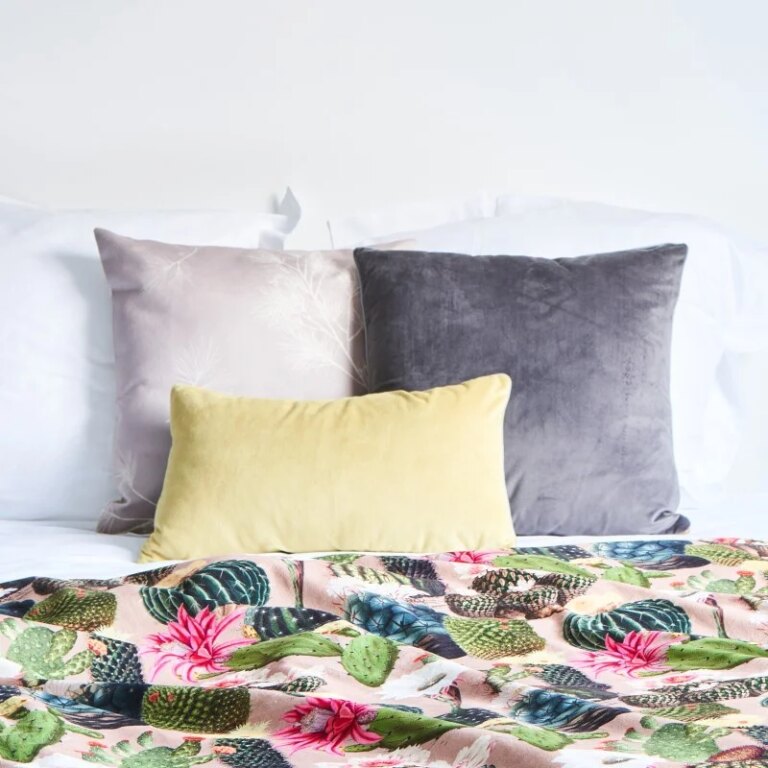 Fleur de Soleil - Coussin velours gris anthracite