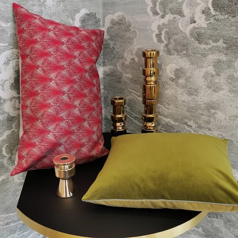Fleur de Soleil - Coussin velours plumes rouge