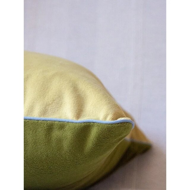 Fleur de Soleil - Coussin velours vert uni