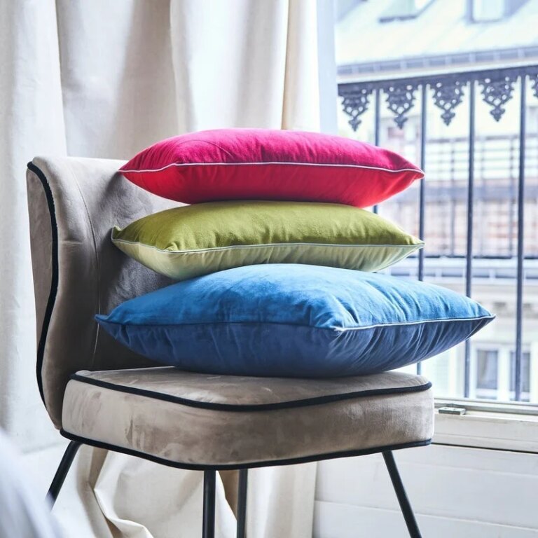 Fleur de Soleil - Coussin velours vert uni