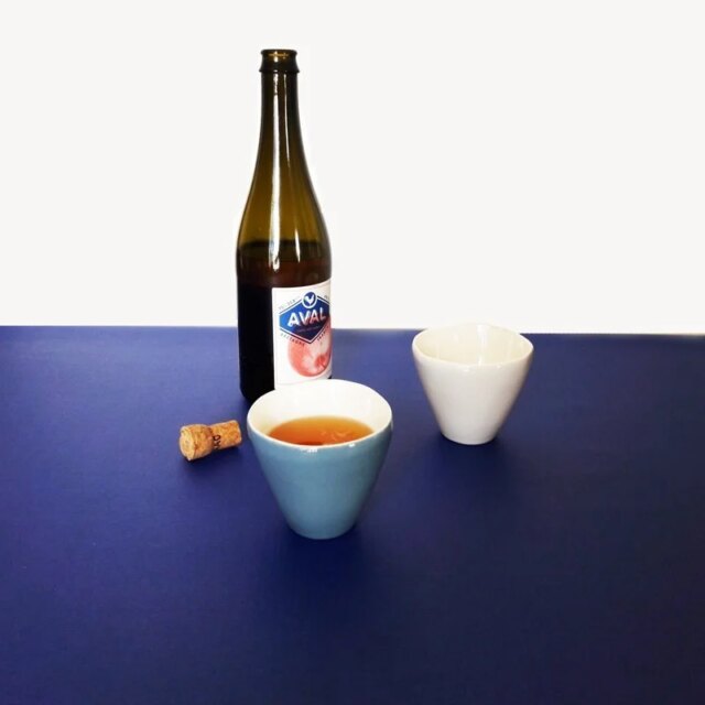 Fleur de Soleil - Nappe bleu roi enduite