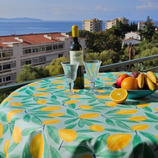 Nappe coton enduit ronde ou ovale Citrons par la marque Fleur de Soleil Fleur de Soleil - Nappe coton enduit ronde ou ovale Citrons