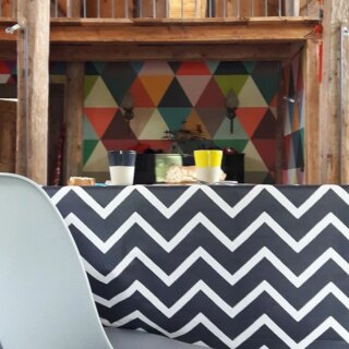 Nappe enduite Chevrons Noir Graphite par la marque Fleur de Soleil Fleur de Soleil - Nappe enduite Chevrons Noir Graphite
