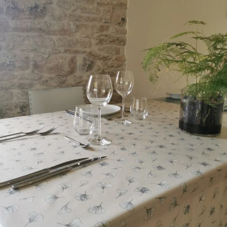 Fleur de Soleil - Nappe enduite Ginkgo Sable
