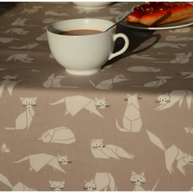Fleur de Soleil - Nappe enduite ronde ou ovale Chats taupe