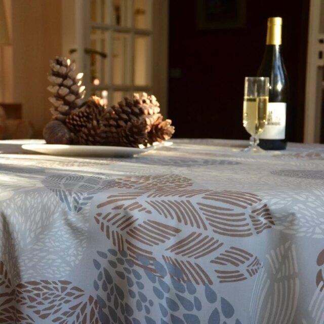 Fleur de Soleil - Nappe enduite ronde ou ovale Feuilles Gris Beige