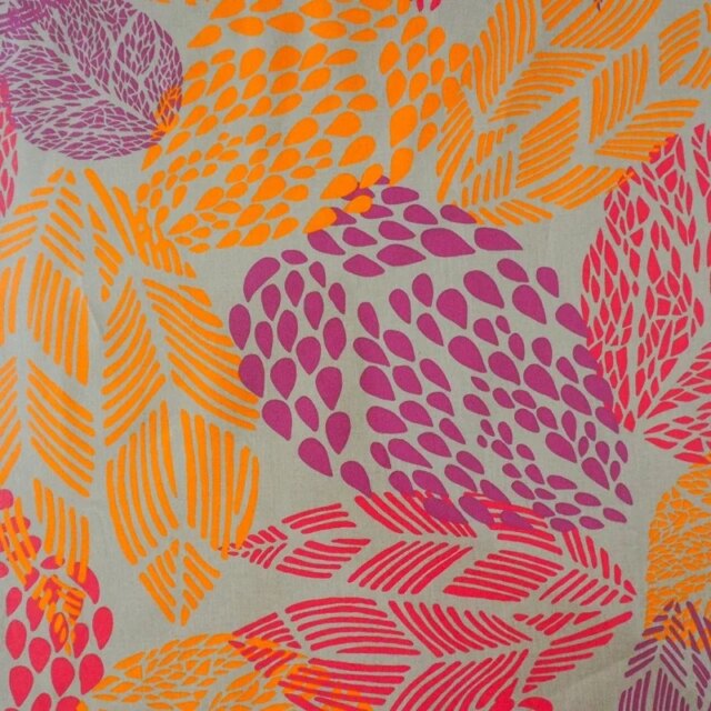 Fleur de Soleil - Nappe enduite ronde ou ovale Feuilles Prune orange