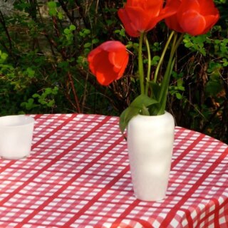 Nappe enduite ronde ou ovale Vichy rouge par la marque Fleur de Soleil Fleur de Soleil - Nappe enduite ronde ou ovale Vichy rouge