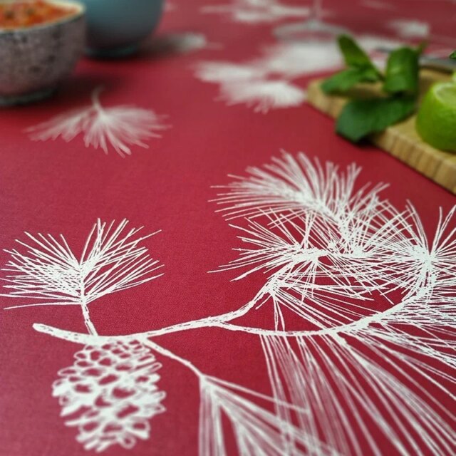 Fleur de Soleil - Nappe enduite ronde ou ovale Pin Rouge