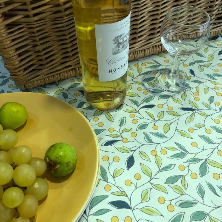 Fleur de Soleil - Nappe enduite Tilleul vert