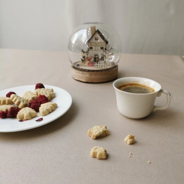 Fleur de Soleil - Nappe nacre ronde ou ovale enduite