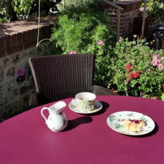 Serviettes de table prune – Lot de 2 par la marque Fleur de Soleil Fleur de Soleil - Serviettes de table prune – Lot de 2