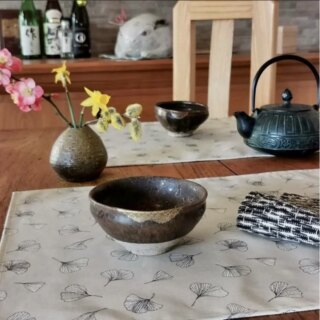 Set de table enduit Ginkgo Sable par la marque Fleur de Soleil Fleur de Soleil - Set de table enduit Ginkgo Sable