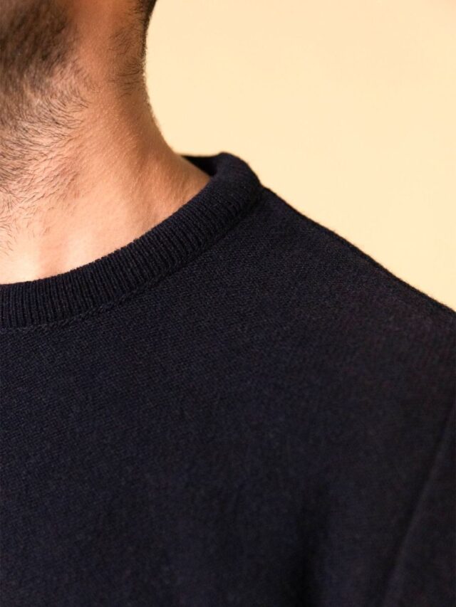 1083 - PULL UNI BLEU 770 VOLONTAIRE laine recyclee Homme