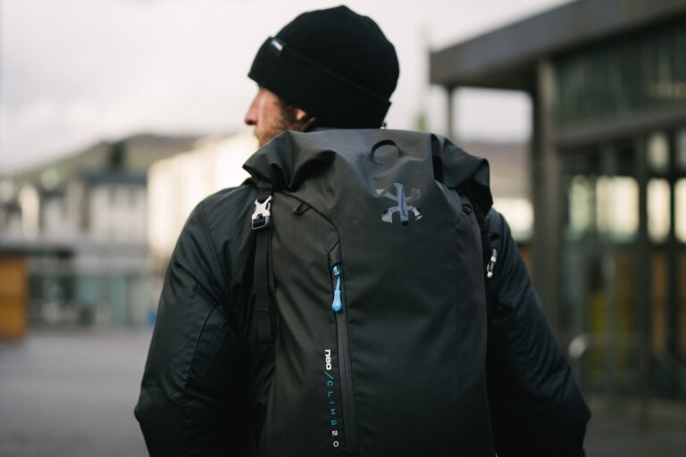 NEO - Climb black 20 L