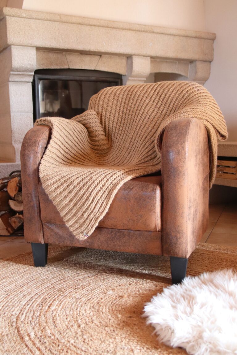 maison-bonnefoy - Plaid Cannes en laine et alpaga – Rouge (Colombe)