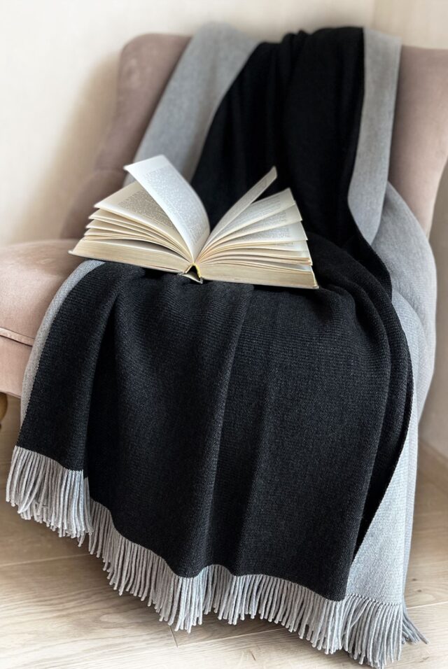 Maison Bonnefoy - Plaid en laine Strasbourg Noir gris