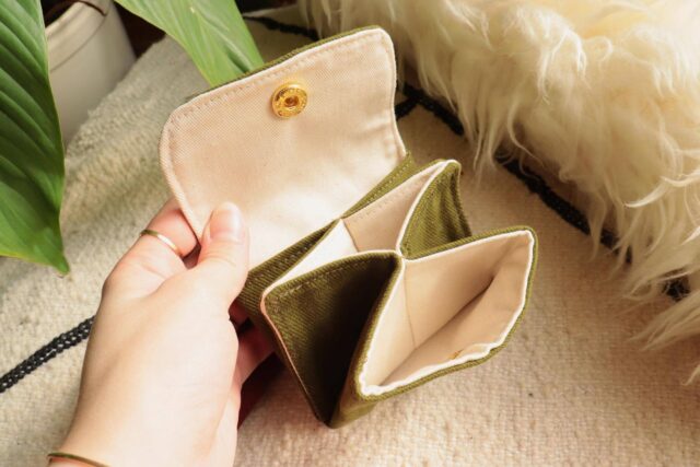 Maison Mallow - Mini Portefeuille En Toile Unie Vert Kaki