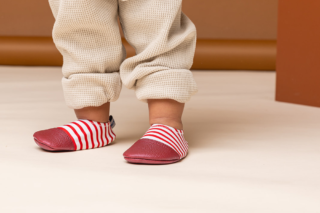 Les Petits Marins Cherry par la marque Les Pas Petits Les Pas Petits - Les Petits Marins Cherry