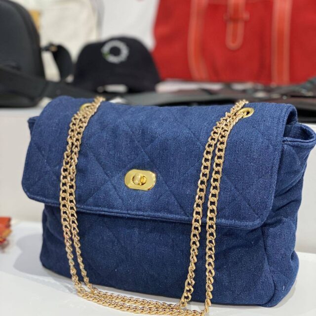 Maison Mallow - Sac à bandoulière en jean matelassé Audrey