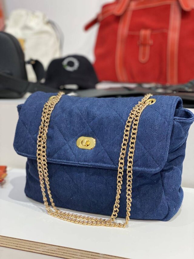 Maison Mallow - Sac à bandoulière en jean matelassé Audrey