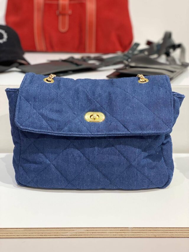 Maison Mallow - Sac à bandoulière en jean matelassé Audrey