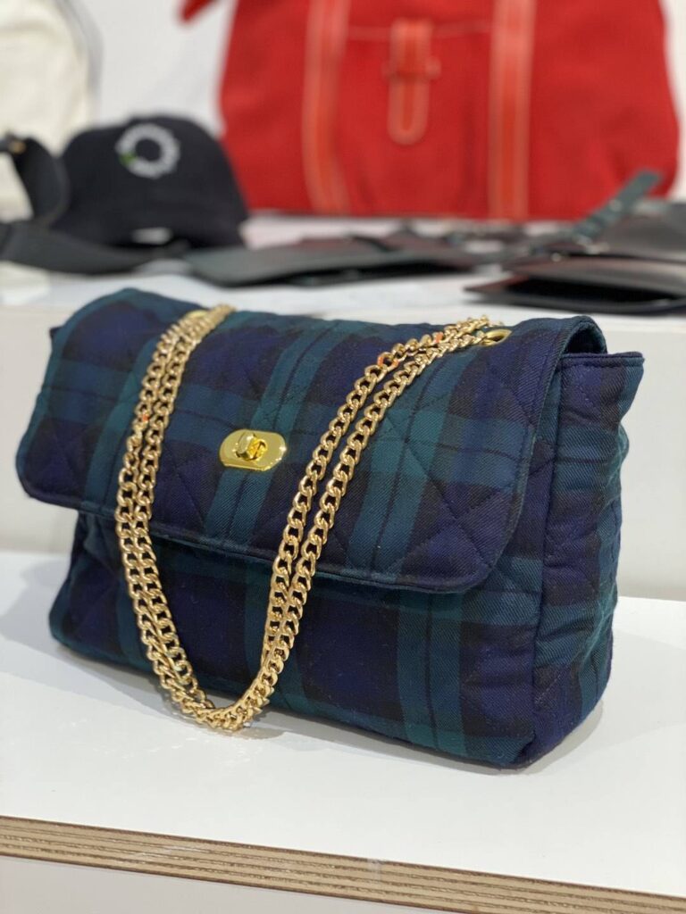 Maison Mallow - Sac à bandoulière écossais matelassé Vivienne