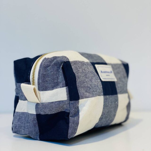 Maison Mallow - Trousse de Toilette à Carreaux Vichy Bleu Marine - Prototype
