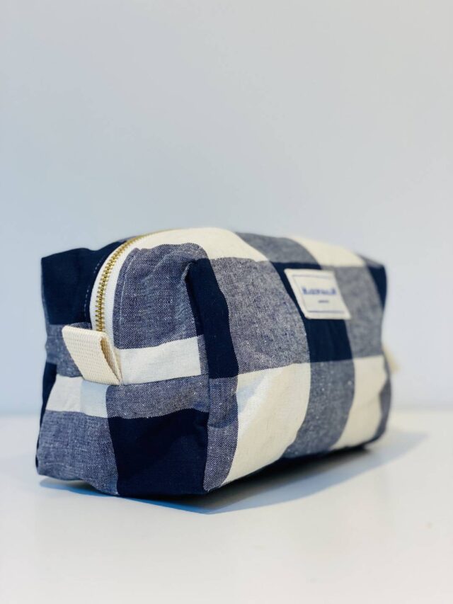Maison Mallow - Trousse de Toilette à Carreaux Vichy Bleu Marine - Prototype