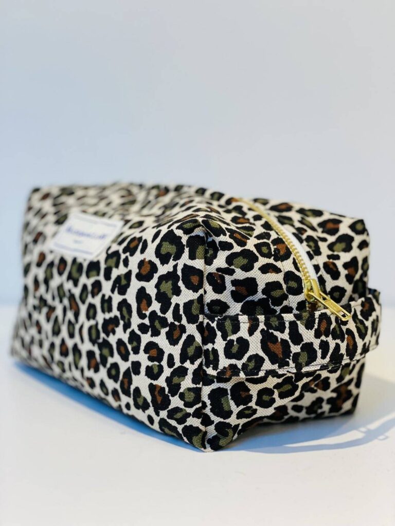 Maison Mallow - Trousse de Toilette Léopard Kaki
