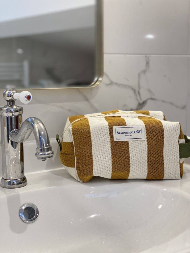 Maison Mallow - Trousse de Toilette à Rayures Camel