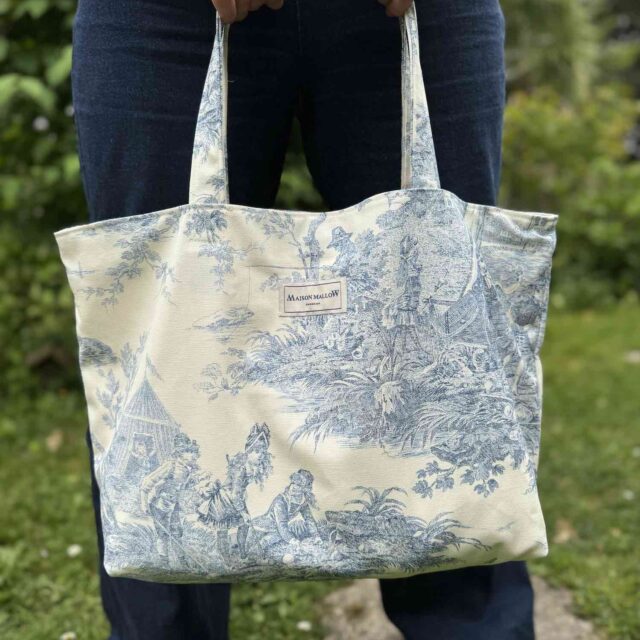Maison Mallow - Sac Cabas Medium en Toile de Jouy Bleue