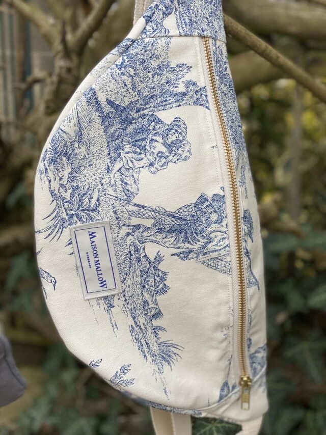 Maison Mallow - Sac Banane Toile de Jouy Bleue